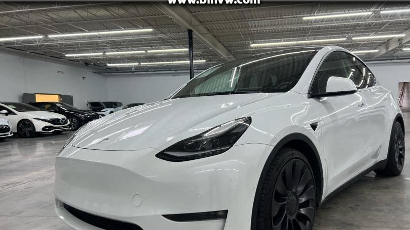 TESLA MODEL Y 2021 5YJYGDEF8MF258275 image